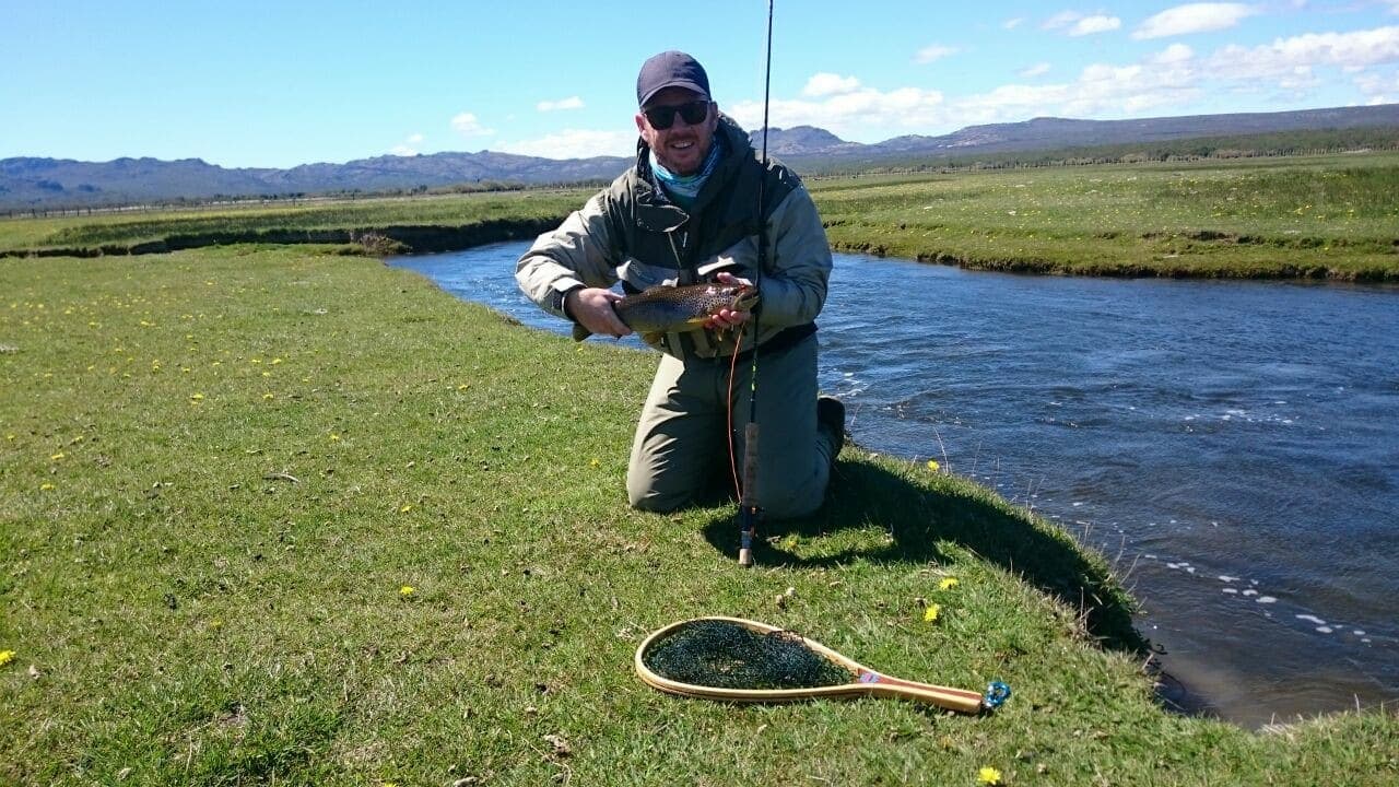 Fly fishing in Pico River 4